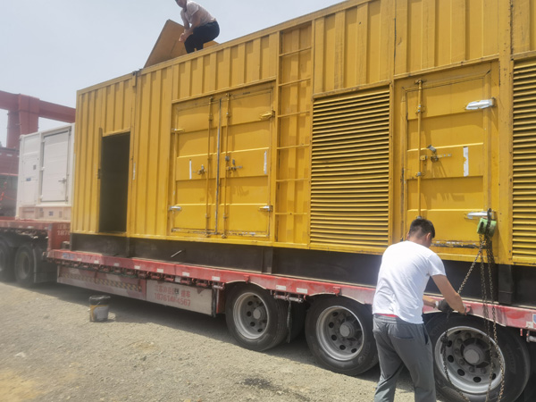 泸溪除了负载情况和发动机维护，还有哪些因素会影响 200kw 柴油发电机的油耗？